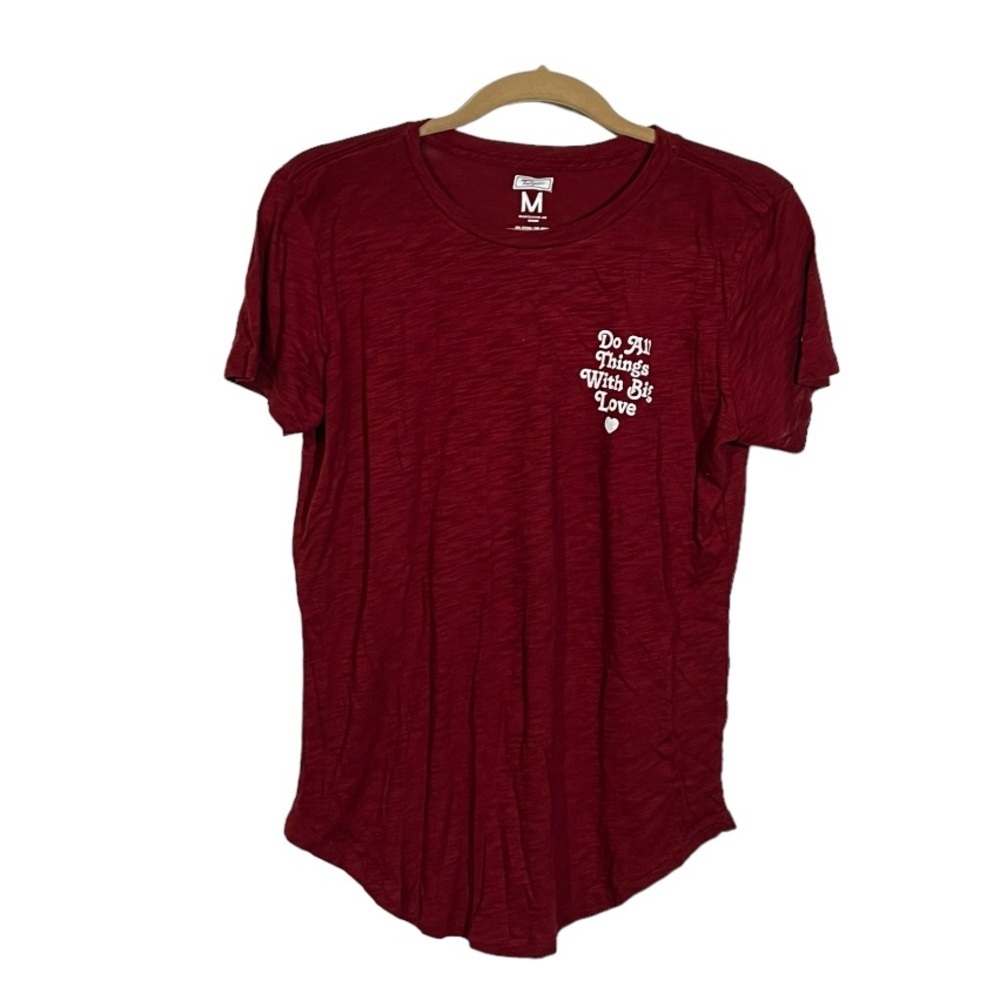 NWT Tailgate "Do All Things With Big Love" Red Short Sleeve Tee Size medium